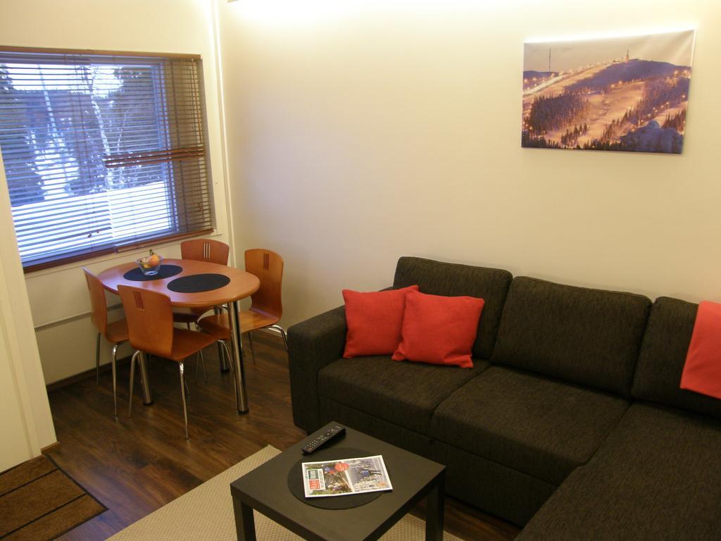 Vuosselin Helmi Apartments روكا الغرفة الصورة