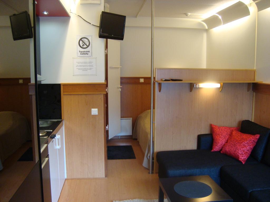 Vuosselin Helmi Apartments روكا الغرفة الصورة